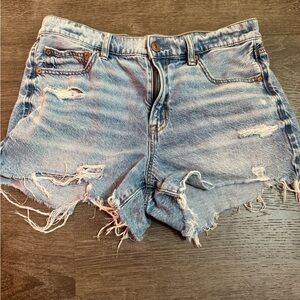 American Eagle Outfitters Light Blue Distressed Jean Shorts Size 4
